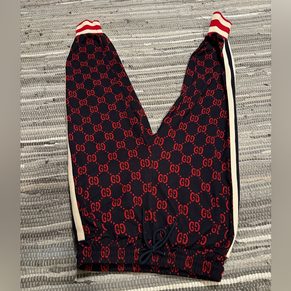 Gucci Joggers!!